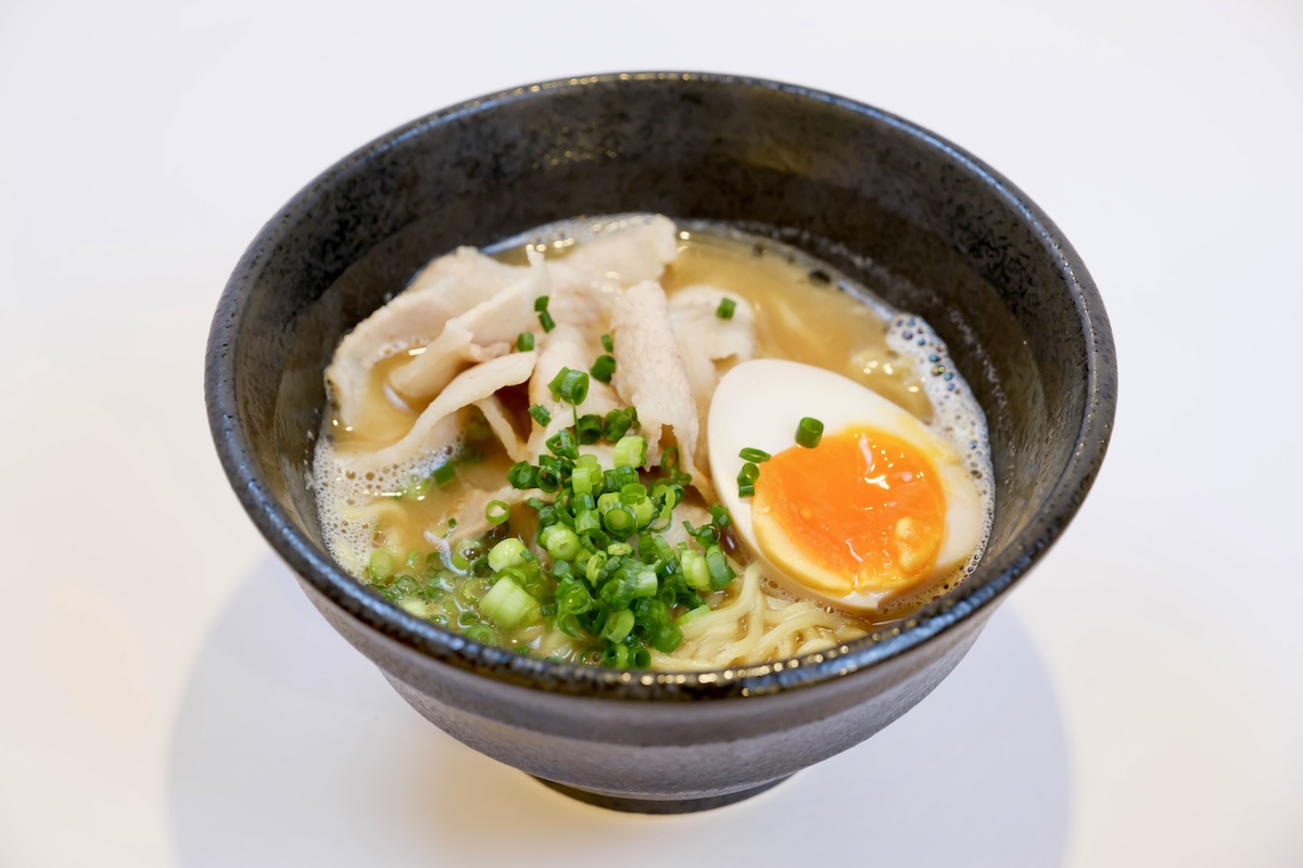 芳野商店 宮古島本店